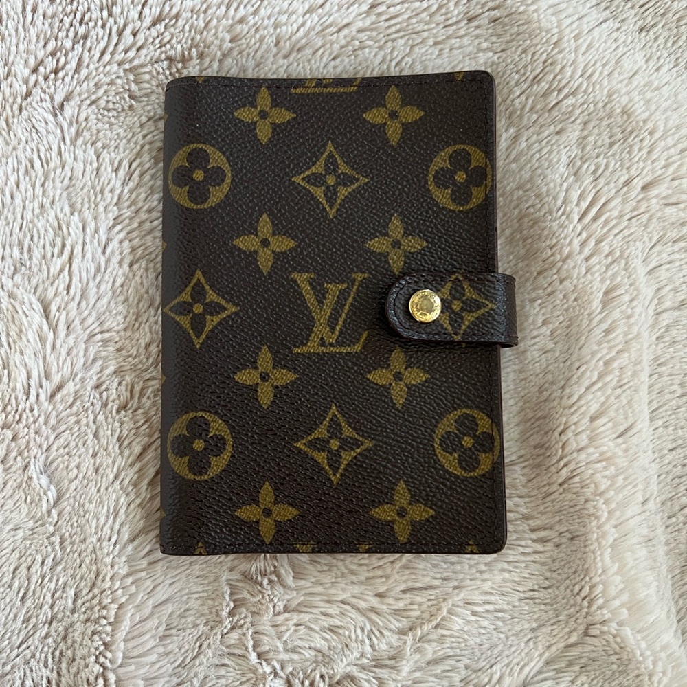 Authentic Louis Vuitton monogram agenda